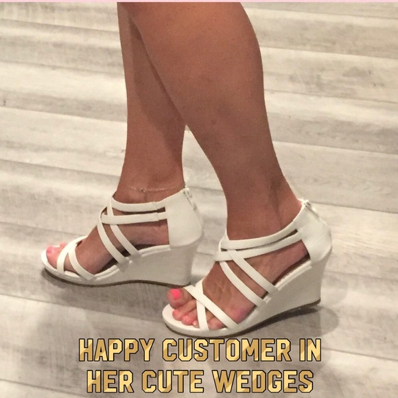 LAST PAIR!!! Strappy White Sandal Wedges - Picture 7 of 7